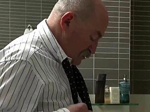 Fucking muscular daddy twink when mom is not home with hairy ass