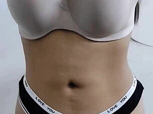 Hot Nri Girl Wants Cock Sucked!