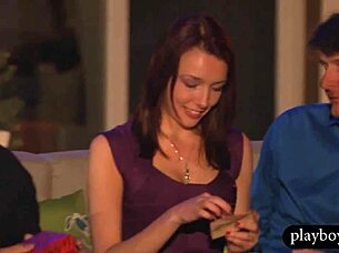 Real Amateur Couple Dives Into Swingers Sex In Vegas