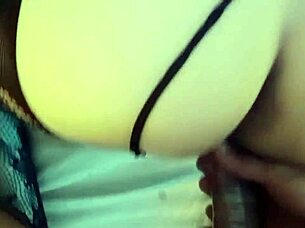 el cornudo disfruta viendo a su tetona latina montando la verga dura y grande