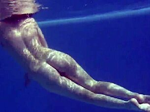 Enjoy lina mercury and mia ferrari swim naked