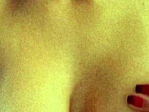 que sentada gostosa, eu amo quando ela deixa gozar na boca!