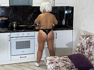 did you see the stepmom get her ass fucked?