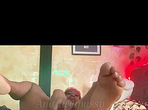 anitawetpussy screamed so loudly even due she turned on the water tap