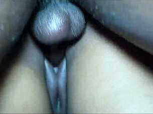 Indian Bhabhi In Sari Gets Soft Cunilingus And Squirts In Bedroom POV!