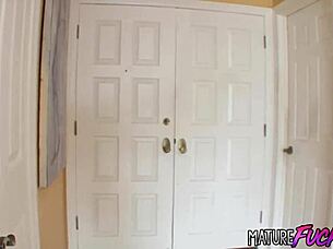 daisy talks to her neighbor