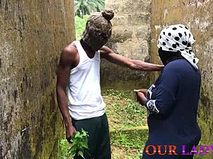 Local Boy Fucks Lagos Slay Queen in Bush