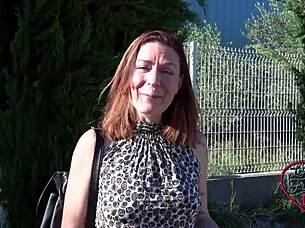 wendy the sexy hairstylist loves being watched