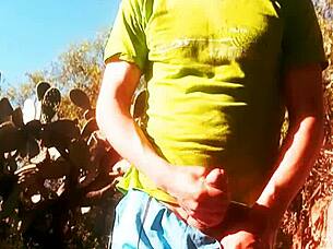 Chico Se Masturba In This Gay Scene