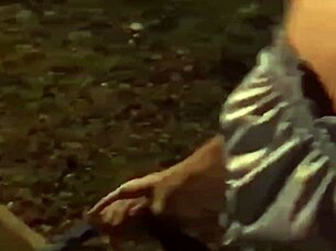 Innocent big-ass girl with small tits fucks in motel for money