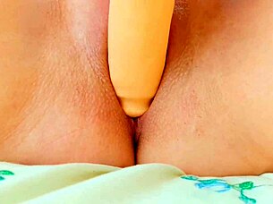 i'z so horny playin with my tight hole and big rubber toy