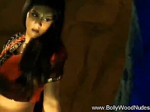 discover essential erotic chemistry in indian dancing scene