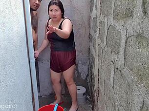 Filipina milf bathing outside gets bold fucking from uncle