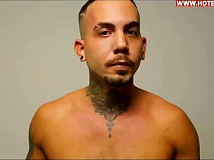 Sucking Delivery Guy's Big Cock