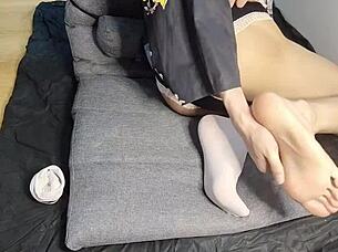 Feet fetish slim gay teen with beautiful feet sucking toes!