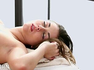 Watch This Young Couple Fuck Outdoors!