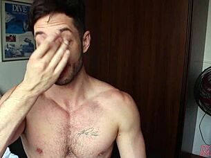 novinho came to give me the ass hidden in the xv�deos red