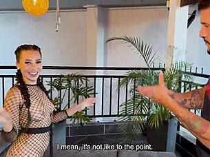 Daniela Andrea Tibasins shares her first experience with a photographer in an intimate session