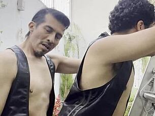 I enjoy gay sex in the Mexican garden under the sun