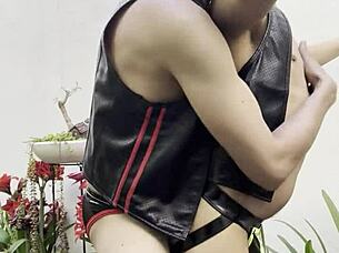 I enjoy gay sex in the Mexican garden under the sun