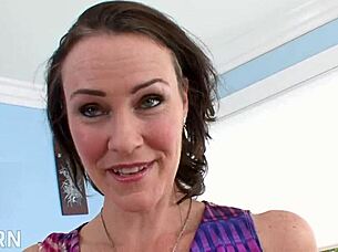 does the hot milf show her hairy pussy in panties?