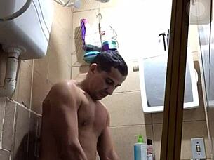 Gay guy enjoying big cocks.