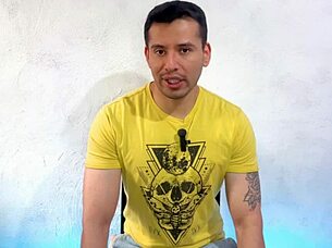 i meet my haitian roommate masturbating and we have an encounter