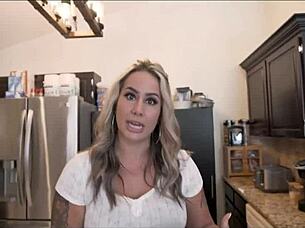 my hot blonde aunt is teaching me all about sex in this anime hentai lesson