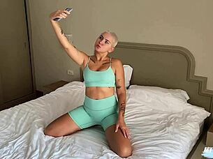 Step Sister Stopped Being a Lesbian After Giving Me a Sloppy Blowjob!