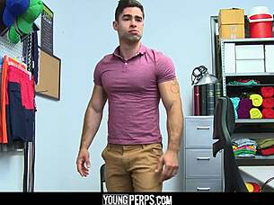 Shopping mall security fucks that muscled boy 😈