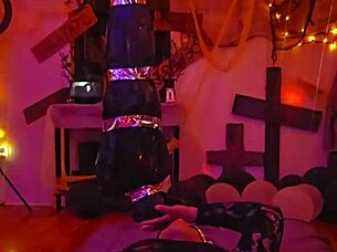 Angelg takes big black cock on halloween