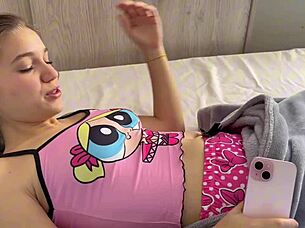 i folled my stepsister when no one was home, her pussy was so wet