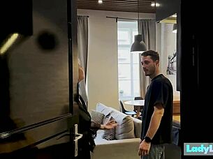 Ladylyne welcomes her guest to the neighborhood with a special treat