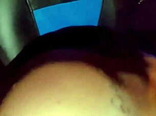 parei o carro no meio da rua para fuder a buceta das minhas amigas gostosas e gozei dentro da buceta delas