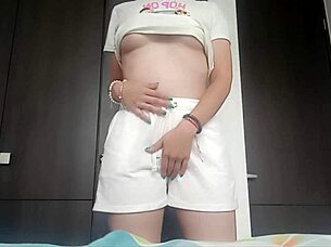 Milet The Argentinian Engineer Masturbates Intimately Outdoors With Fingering And Cute Expressions