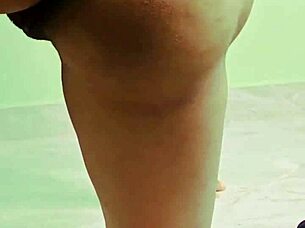 Viral videos of a hot desi teen girl.