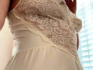 Indian babe performs striptease with puffy tits flashing.