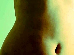 Viral videos of a hot desi teen girl.