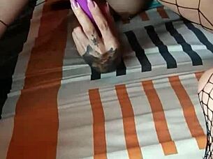 Delicious Foot Fetish Cumshot