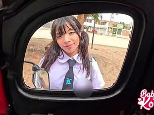 this Peruvian schoolgirl sucks in open air!