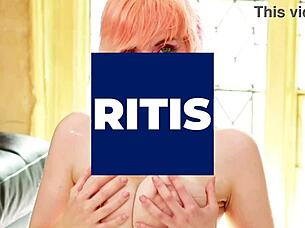 I was suckin that big cock at Orfeu nightclub, it was amazin