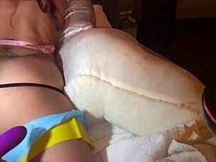 I Got Fucked By 2 Big-Dicked Guys!