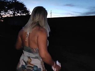 Night Railway Adventure: She Shows Off, Takes ASSFUCKING CREAMPIE, Almost Caught - Vagninho And Luna Oliveira