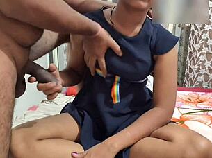 desi bhabhi intense scene with amateur performers