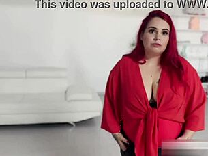 caught the curvy babe prostitute 😏