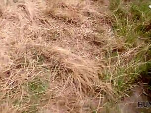 Can you believe this guy lets a stranger fuck his GF Liliane outdoors?