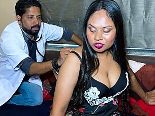 Big Tiddy Bitch Gets Railed by Model!