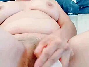 Latina beauty masturbates with huge dildo, cums twice