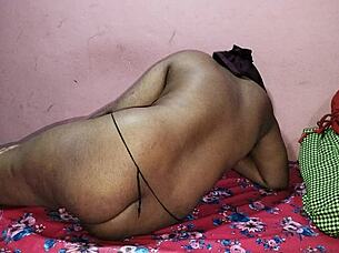 Jonpur Aunt Gets FUCKED by Bihar Brother!