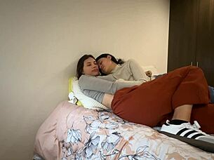 the blonde lesbian girlfriend of my best friend consoles me